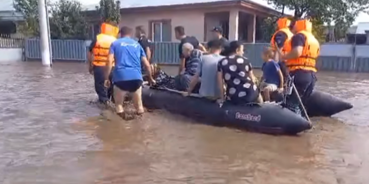 Evacuări de urgență în România: Autoritățile se pregătesc pentru un nou val de inundări. Ce localități sunt vizate ?