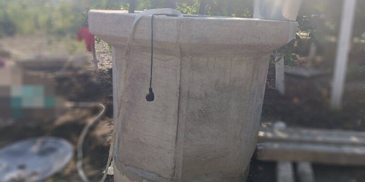 S-a electrocutat și a căzut într-o fântână. Cadavrul unui bărbat, depistat la Fălești