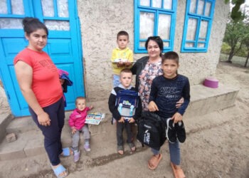 Плечо поддержки для тех, кто попал в затруднительное положение. Общественные приемные команды  Илана Шора продолжают помогать нуждающимся по всей стране