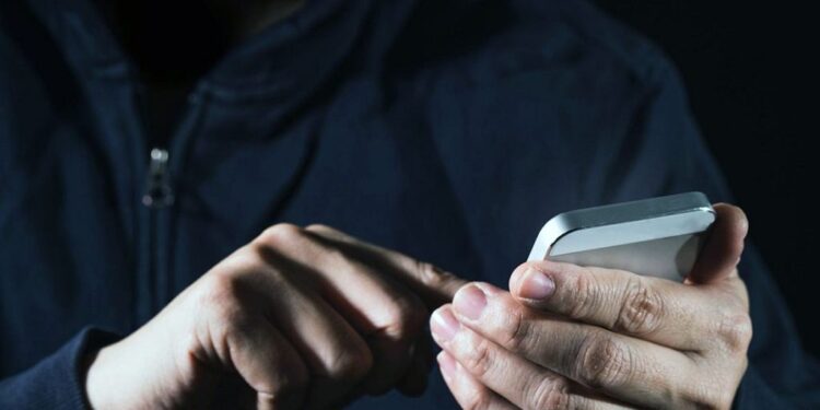 Сотрудники Национальной компании медстрахования звонят гражданам и требуют оплатить долги? Власти предупредили о новой схеме мошенничества