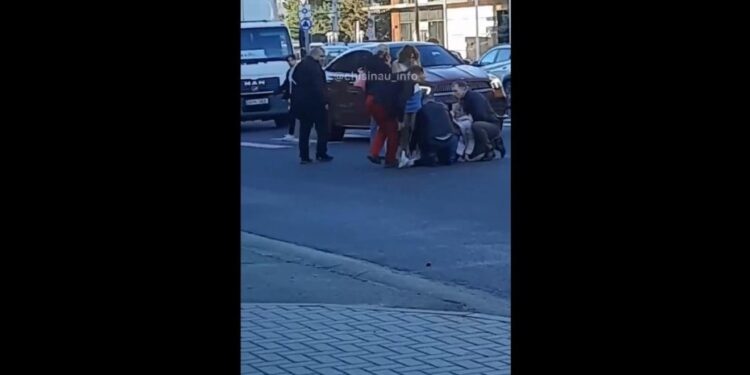В Кишиневе на пешеходном переходе сбили 27-летнюю женщину