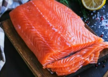 В Молдове из продажи изымают филе форели. НАБП обнаружило опасную бактерию