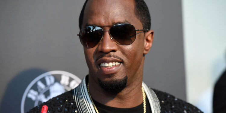 Еще пять исков: P.Diddy вновь обвинили в насилии над мужчинами и женщинами