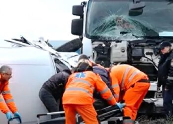 В Единцах микроавтобус перевернулся после столкновения с автоцистерной: два человека госпитализированы