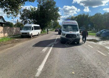 Машина скорой помощи сбила 11-летнюю девочку на пешеходном переходе в Слободзейском районе