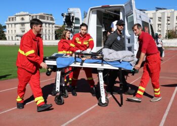 Ребенка в крайне тяжелом состоянии перевезли на вертолете SMURD из Кишинева в Яссы