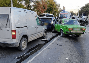 Un șofer de 60 de ani a murit pe loc, după un accident în lanț, produs în capitală, în care a fost implicată și mașina sa