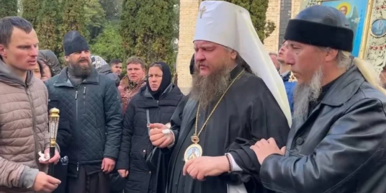 Черкасский митрополит УПЦ получил сотрясение мозга при захвате храма