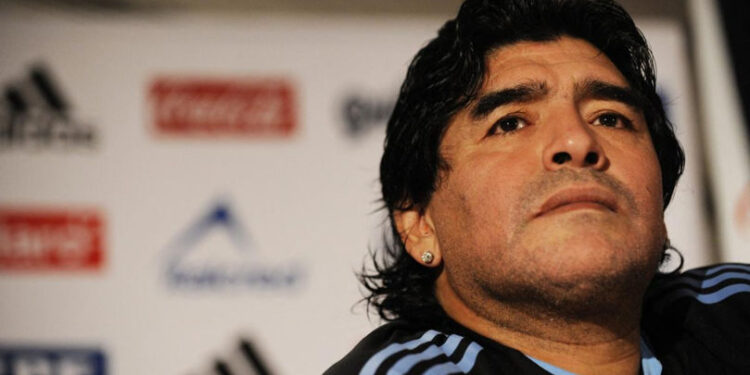 Trupul lui Maradona, deshumat la cererea copiilor. Ce se va întâmpla cu el?