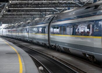 Евродепутатов эвакуировали из поезда в Страсбурге из-за взрыва