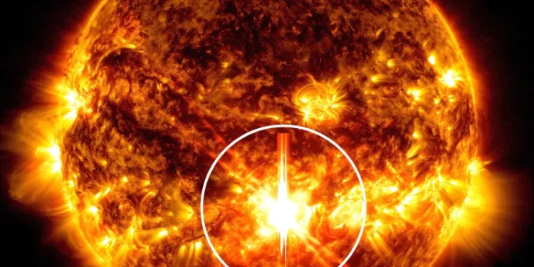 Imagini spectaculoase de la NASA cu cea mai mare erupție solară din ultimii ani