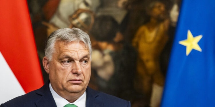 Comisia Europeană dă în judecată Ungaria pentru o lege inițiată de Viktor Orban