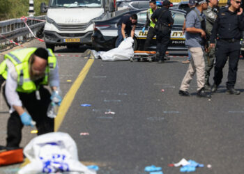 Atac armat pe o autostradă de lângă Tel Aviv. Un bărbat a deschis focul și a împușcat 5 oameni. Mărturia eroulului care l-a oprit