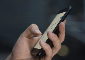 Poliția europeană poate accesa datele de pe telefoanele mobile pentru infracțiuni minore, a decis Curtea de Justiție a UE