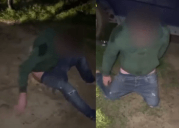 Era atât de beat încât a căzut din vehicul. Șoferul nu a putut răspunde la nicio întrebare a polițiștilor