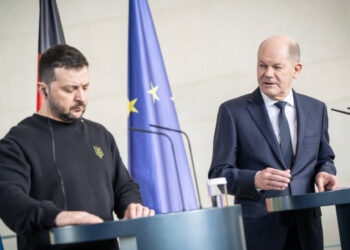 Шольц: Пока нет необходимости приглашать Украину в НАТО