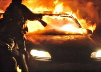 Incendiu pe traseul Ungheni-Chișinău. Un automobil a fost mistuit de flăcări