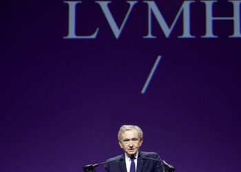 Трое самых богатых людей Франции потеряли $58 млрд — СМИ