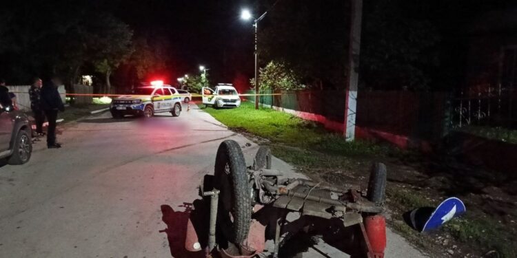 Un tânăr beat s-a izbit cu motocicleta într-o bordură, la Dondușeni: Pasagerul său de 18 ani a murit pe loc