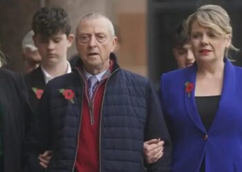 Из-за наследства: в Британии врач отравил сожителя матери фейковой вакциной от COVID-19