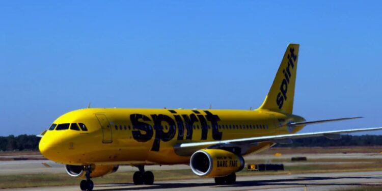 На Гаити обстреляли пассажирский самолет: аэропорт срочно закрыли