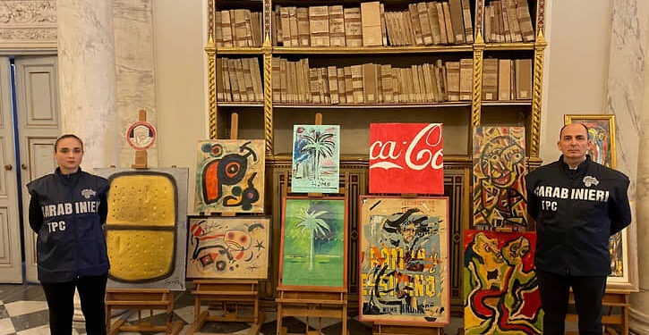 Полиция Италии изъяла более 2100 поддельных произведений искусства