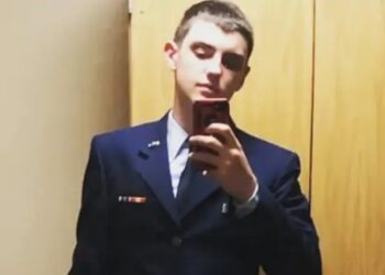 Обвиняемому в утечке документов Пентагона дали 15 лет тюрьмы