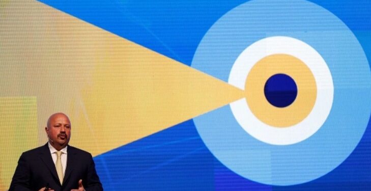 Владелец крупнейшего мобильного оператора Украины призвал к миру