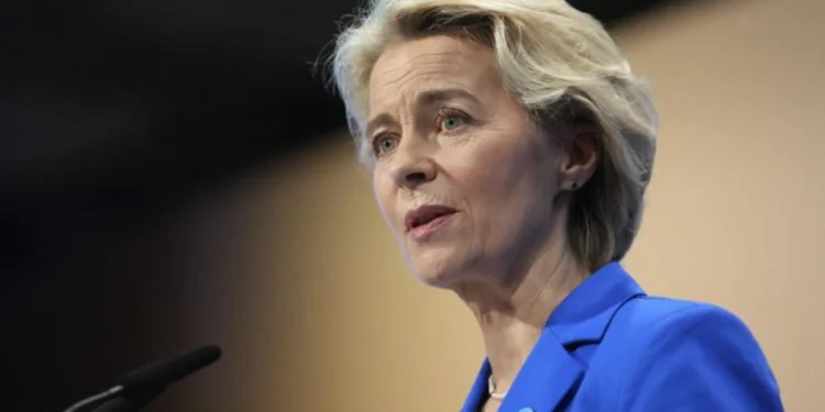 Суд ЕС начал слушания по делу о переписке фон дер Ляйен с гендиректором Pfizer