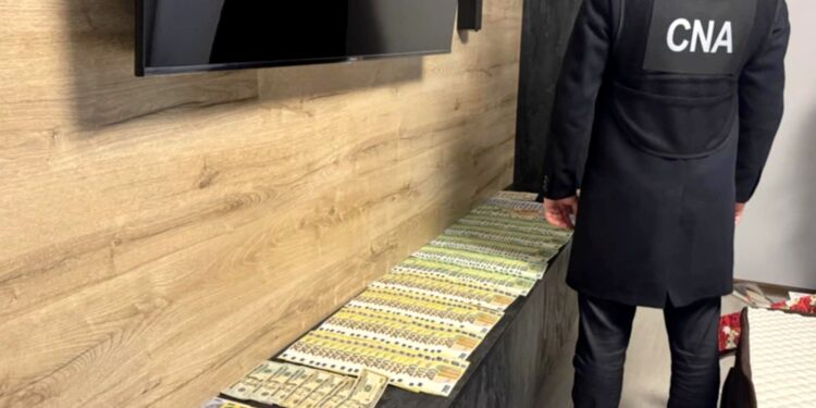 Обещал въезд в Шенгенскую зону с нарушением срока пребывания: житель юга страны задержан за торговлю влиянием