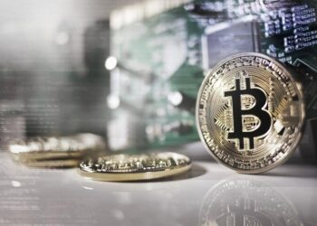 Биткоин близится к рекордным 90 тысячам долларов