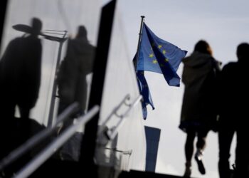 UE ar putea reduce numărul diplomaților din cauza restricțiilor bugetare