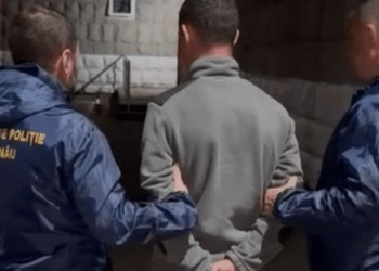 Trei bărbați, luați pe sus de mascați, după ce au lăsat o companie fără aproape 1 milion de lei: Au convins administratorul că-i vor vinde grâu