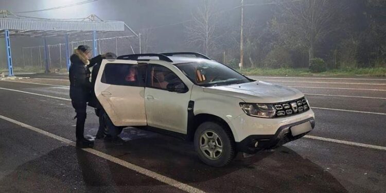 Un moldovean de 43 de ani, reținut la Albița: Era dat în căutare în România, după ce a fost condamnat la 3 ani de pușcărie pentru trafic de droguri