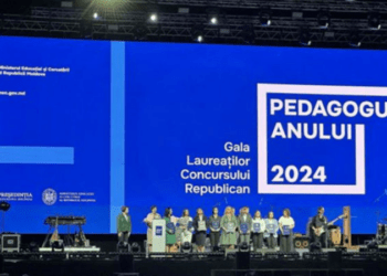 Părinți revoltați: „Educatorul anului” din Rîșcani nu merită titlul acordat de MEC