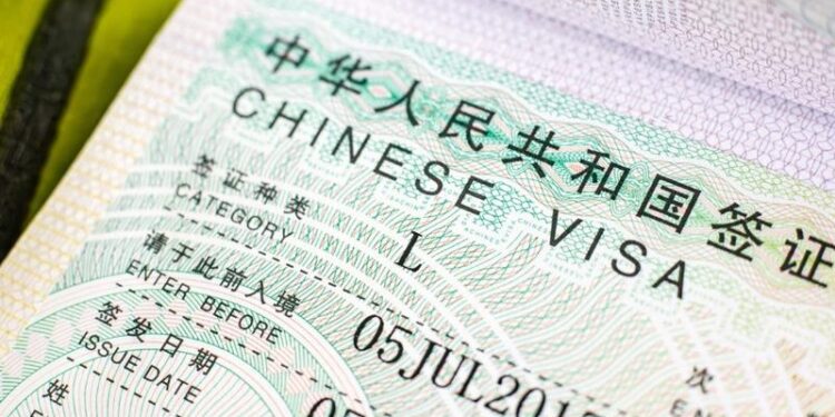 Moldovenii cu cetățenie română vor putea călători în China fără viză: Noi măsuri anunțate de Beijing