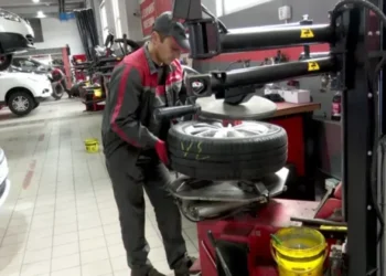 La vulcanizări s-au format ”ambuteiaje”