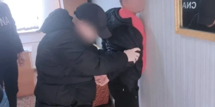 Trafic de influență în mai multe episoade: Un bărbat din nordul țării, reținut de CNA