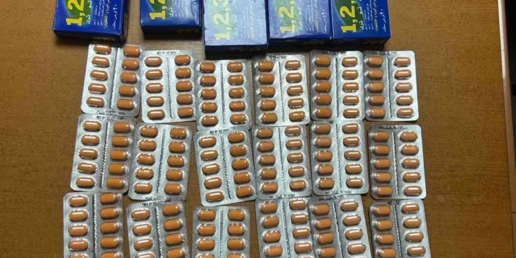 Vama Otaci: O pasageră, depistată cu 315 comprimate psihotrope în bagaje