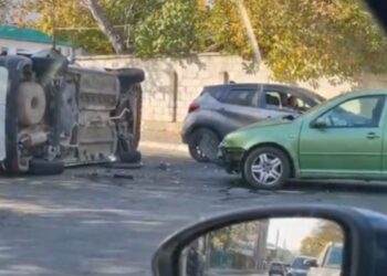 Accident în Buiucani: Doi copii transportați la spital în urma unui impact între două mașini