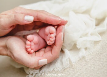 Tot mai mulți bebeluși se grăbesc să apară pe lume înainte de termen