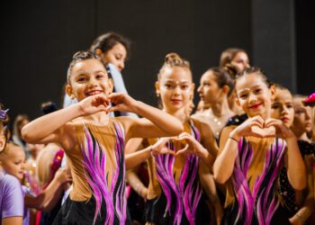 EXCLUSIV: Festivalul ACRO DANCE FEST: 400 de sportivi, un singur scop – excelența în gimnastică