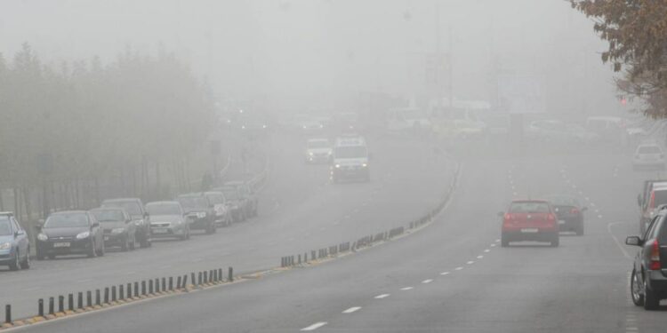 Avertisment meteo: Ceața va persista în mai multe regiuni