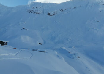 Avertisment în România: Pericol de Avalanșe la Altitudini Mari