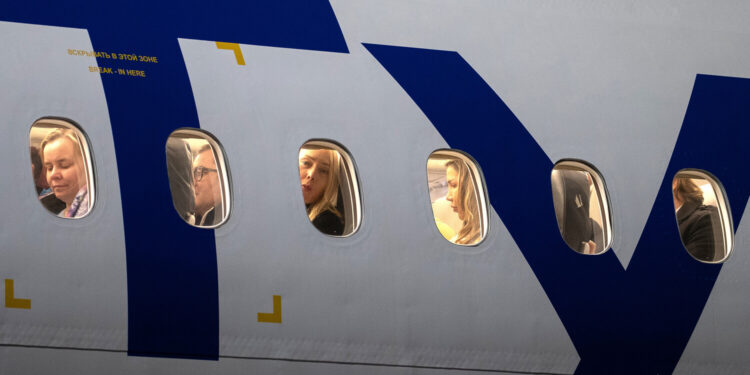 Экипаж российского самолета сообщил об НЛО над Москвой