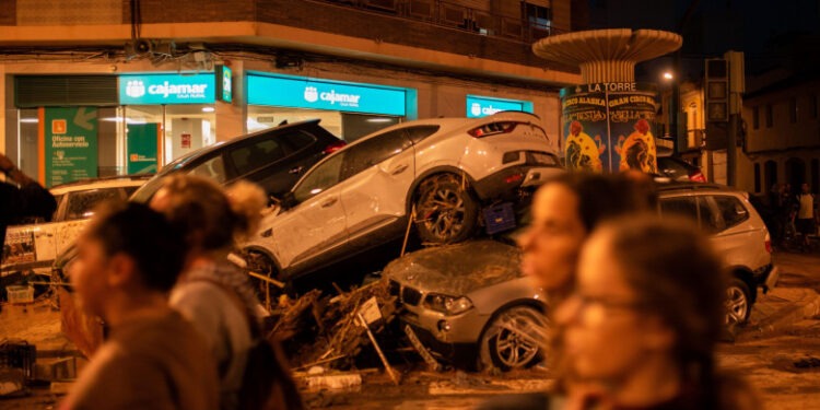 Cum au ajuns inundațiile din Valencia să fie atât de mortale. Ce greșeli au făcut autoritățile