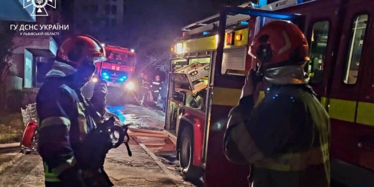 Incendii din cauza exploatării necorespunzătoare a sobelor: Un mort și o persoană rănită în ultimele 24 de ore