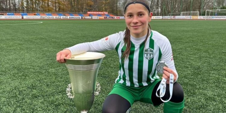 A câștigat titlul de vicecampioană în Lituania: Atacanta echipei naționale feminine de fotbal, Iuliana Colnic, a înscris 18 goluri în acest sezon