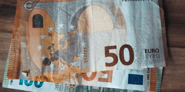 Afacere ilegală cu permise auto: Bărbat condamnat la 3 ani de închisoare pentru mită de 1600 euro