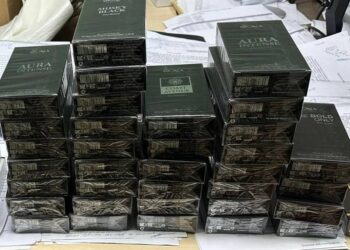 A ascuns printre bagaje zeci de parfumuri și s-a pornit spre Moldova: Un șofer de 53 ani, prins cu marfă nedeclarată